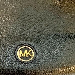 Micheal Kors purse
